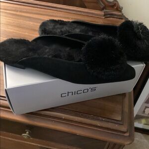 Chico’s velvet slides